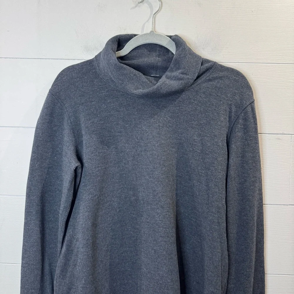 Lululemon REVERSIBLE Double Up Heather Gray Long Sleeve Turtleneck Top Size 14